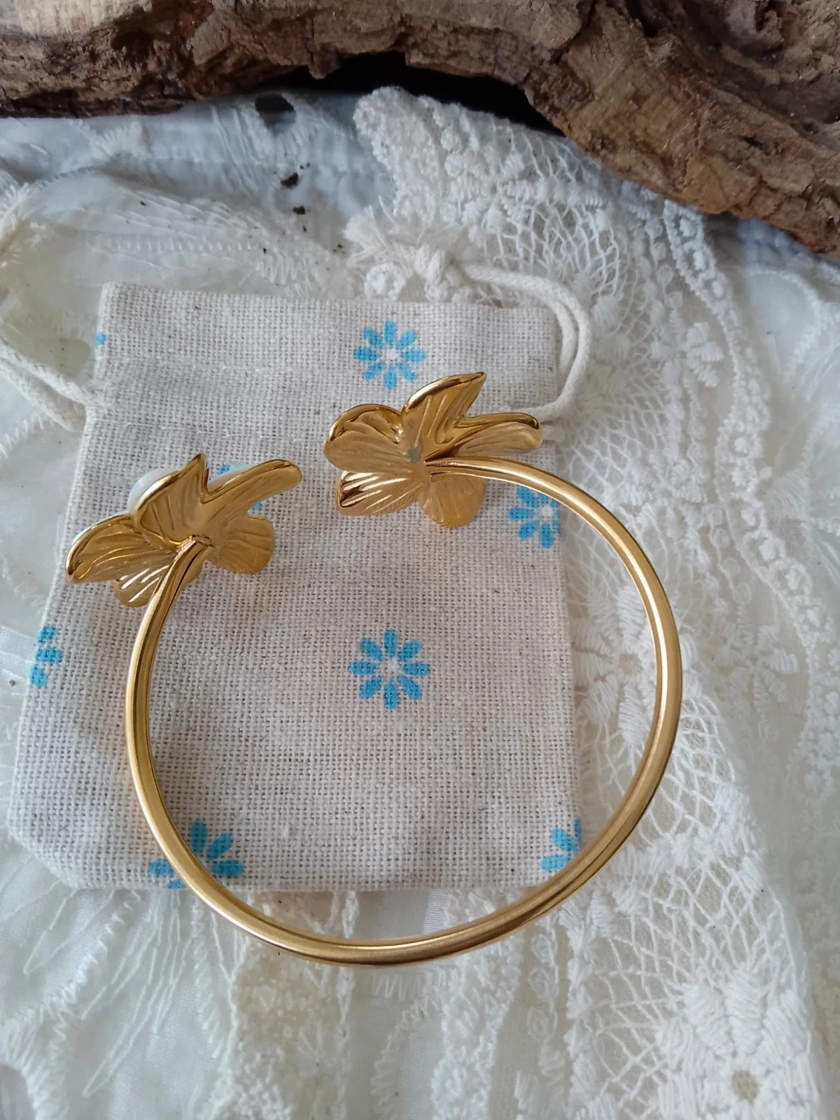 Pulseira boêmia flores das ilhas, nácar branco e pérola de água doce cultivada – photo 4